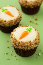 Carrot Cake Cupcakes with Cream Cheese Frosting was pinched from <a href="http://www.cookingclassy.com/2014/01/carrot-cake-cupcakes-cream-cheese-frosting/" target="_blank">www.cookingclassy.com.</a>