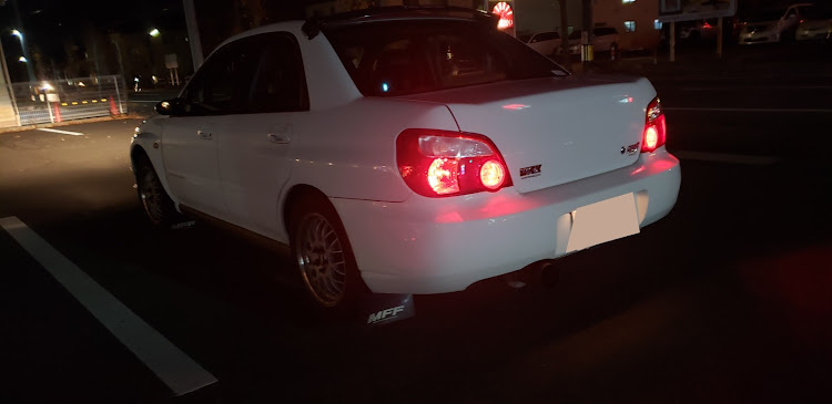 ももはやさんが投稿した友人の車・インプレッサWRXSTI・カレー・相棒入院中に関するカスタム事例の投稿画像1枚目