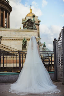 Fotógrafo de casamento Alina Ovsienko (ovsienko). Foto de 18 de setembro 2017