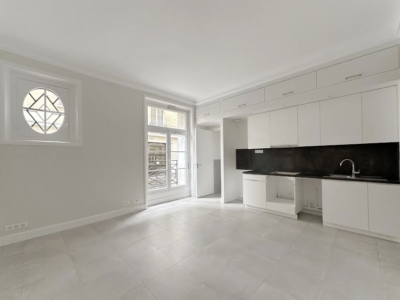 Location  appartement 1 pièce 35.8 m² à Neuilly-sur-Seine (92200), 1 096 €