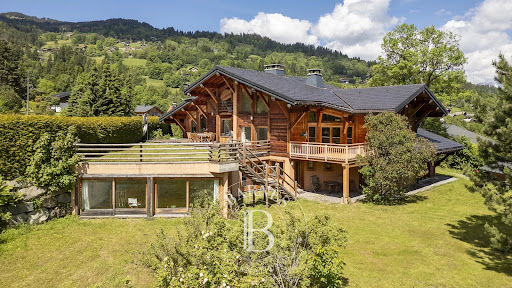 Chalet with panoramic view 2