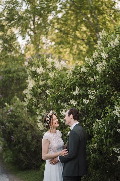 Wedding photographer Suvi Mikkanen (suvihelmi). Photo of 20 June 2023