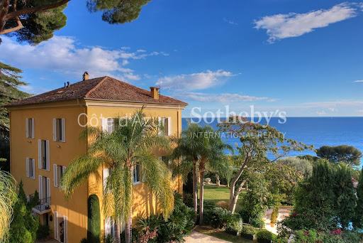 photo Maison avec piscine en bord de mer
