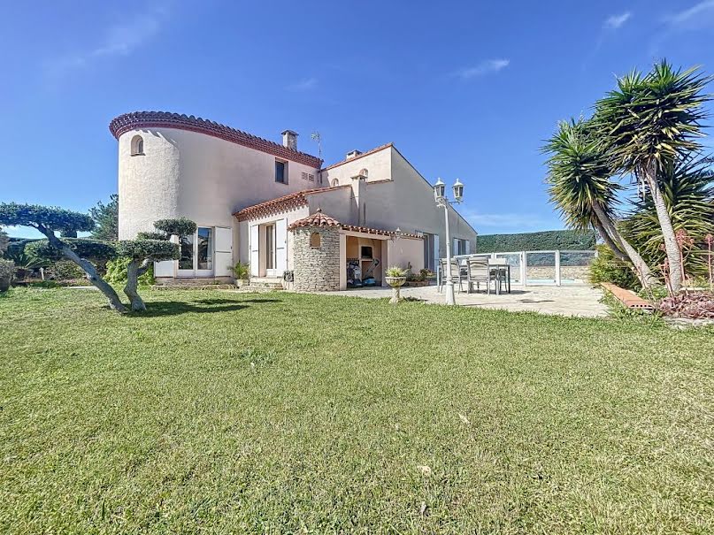 Vente villa 6 pièces 273 m² à Saleilles (66280), 595 000 €