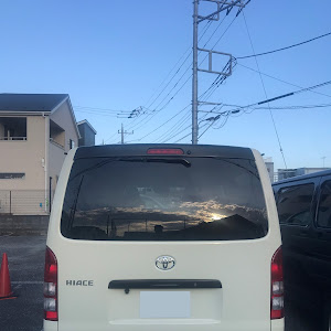 ハイエースバン TRH200V