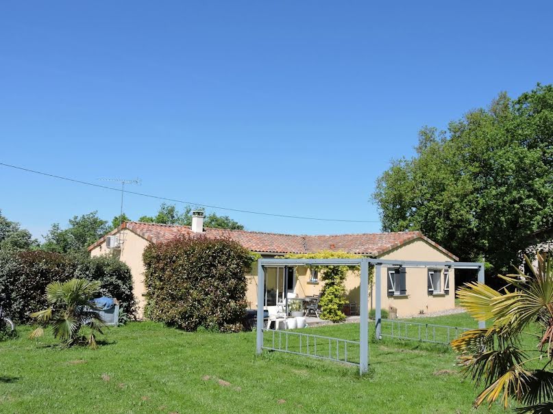 Vente propriété 5 pièces 96 m² à Montgaillard (82120), 249 000 €