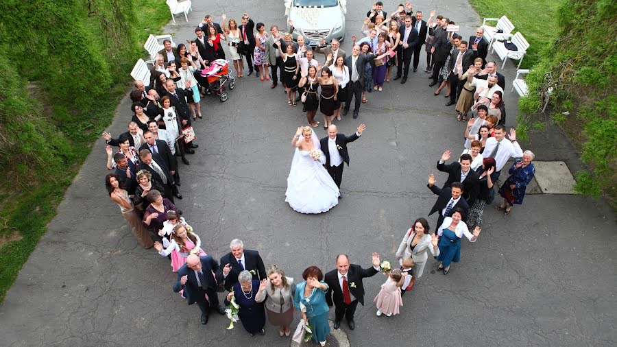 Jurufoto perkahwinan Zoltán Füzesi (moksaphoto). Foto pada 20 Jun 2015
