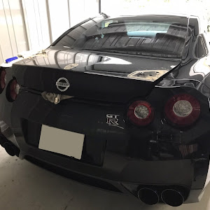 NISSAN GT-R R35