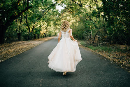 Fotógrafo de casamento Yuliya Vaskiv (vaskiv). Foto de 3 de janeiro 2020