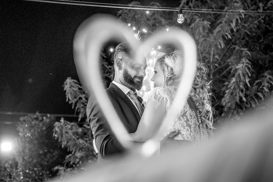 Fotógrafo de casamento Dionisios Bertsos (studiobertsos). Foto de 21 de setembro 2021