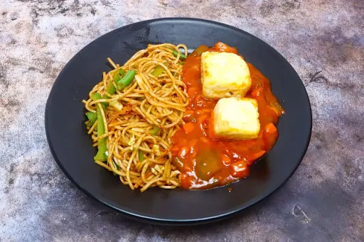 Veg Noodles With Chilli Paneer Gravy [750 Ml]