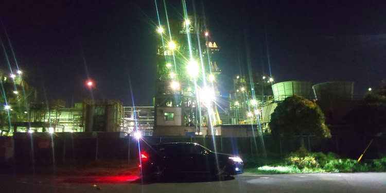 ハリアーの川崎工業地帯・ドライブ・夜のドライブに関するカスタム事例の投稿画像3枚目