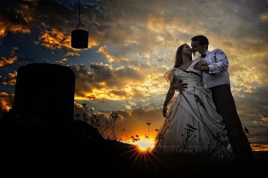 Wedding photographer Ciprian Mocanu (studio8mm). Photo of 29 November 2020