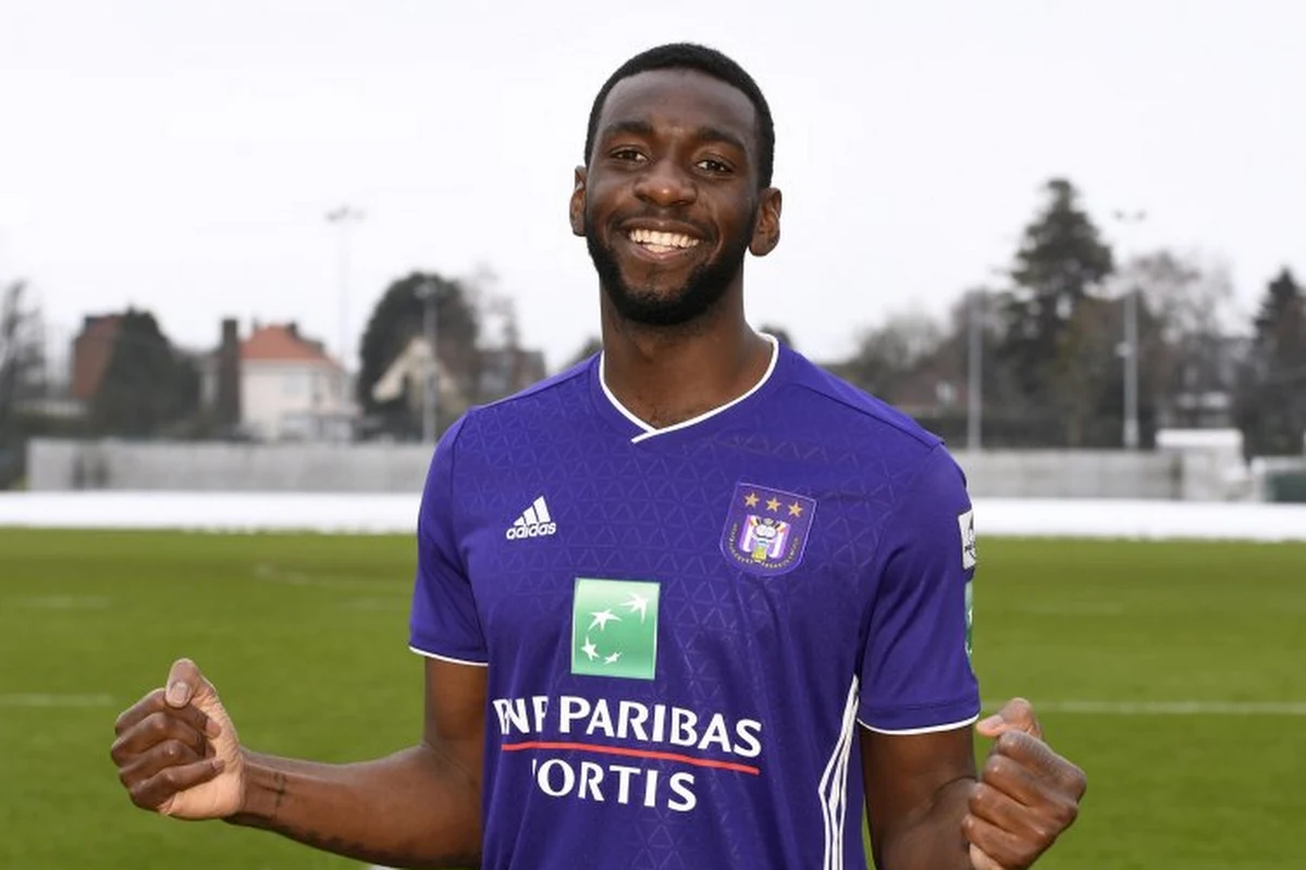 Anderlecht a-t-il cherché un "9" ou pas? Rutten et Arnesen réagissent 