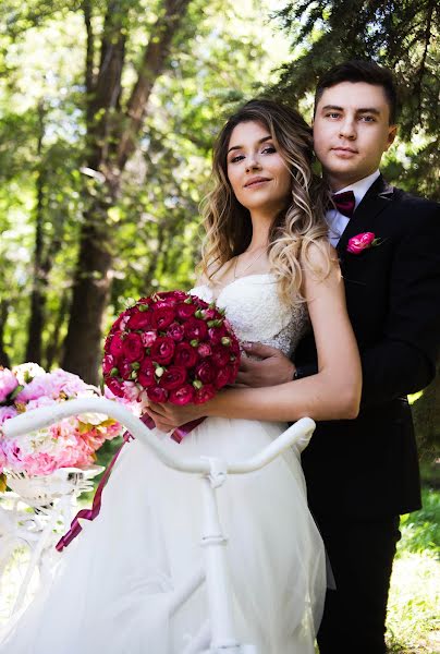 結婚式の写真家Viktoriya Batalina (batalinavk1996)。2019 1月8日の写真