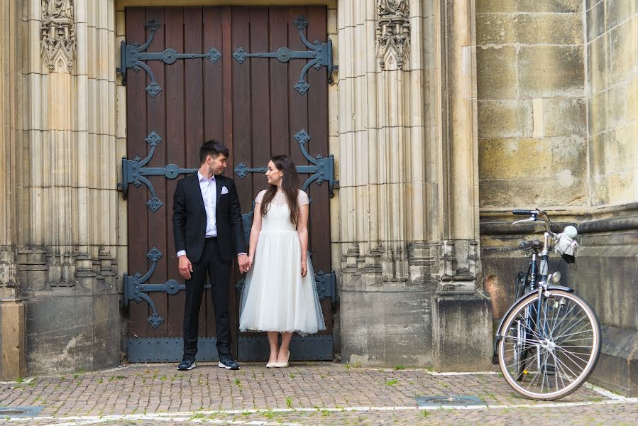 Fotógrafo de casamento Vladislav Groysman (studioelina). Foto de 17 de julho 2021