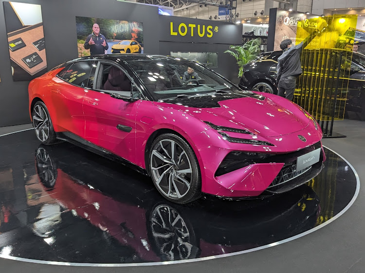 アルテオンの東京オートサロン2025・東京オートサロン限定トミカ・CARTUNE カレンダーに関するカスタム事例の投稿画像7枚目