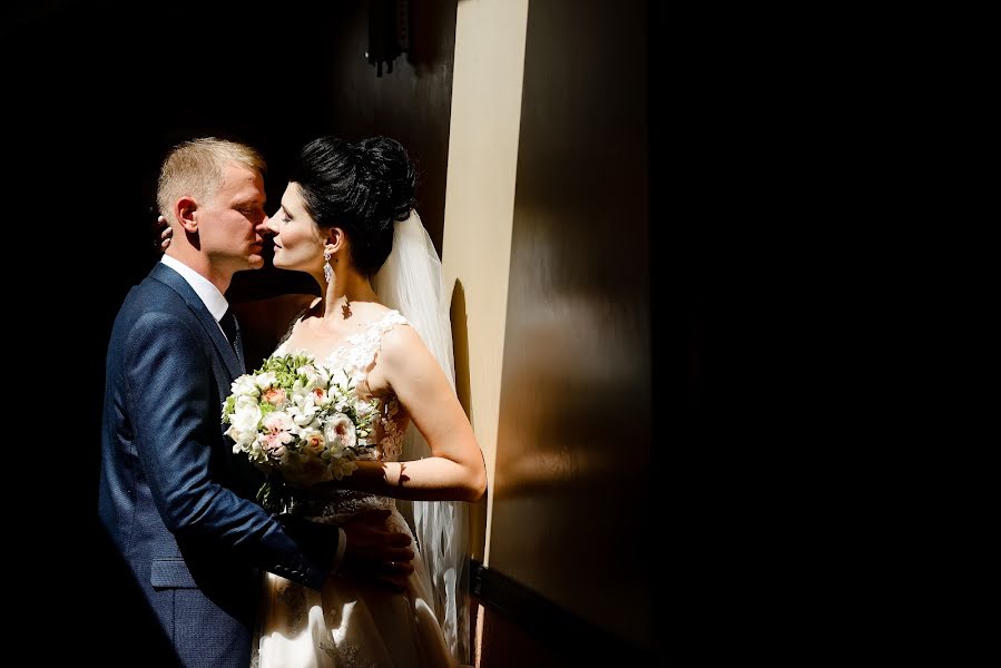 Wedding photographer Vladimir Dmitrovskiy (vovik14). Photo of 9 September 2018