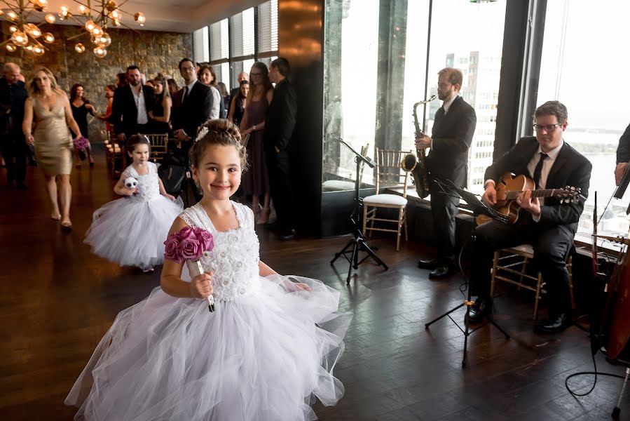 Fotografo di matrimoni Frances Morency (francesmorency). Foto del 31 gennaio 2021