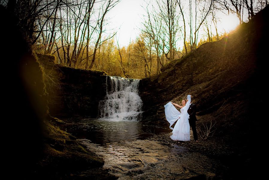 Photographe de mariage Magdalena Korzeń (korze). Photo du 13 avril 2018