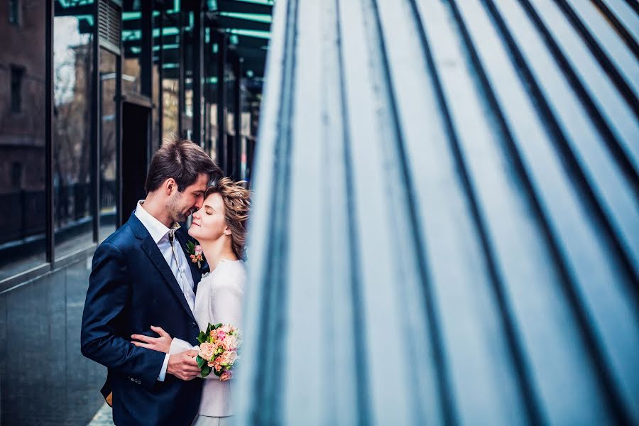 Fotografo di matrimoni Denis Osipov (svetodenru). Foto del 31 maggio 2017