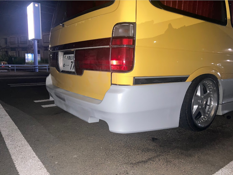ハイエースワゴンのDIY・ないものは作るんだよ・ハイエースっていうかクラウン・実質クラウン・大人VIPに関するカスタム事例の投稿画像2枚目