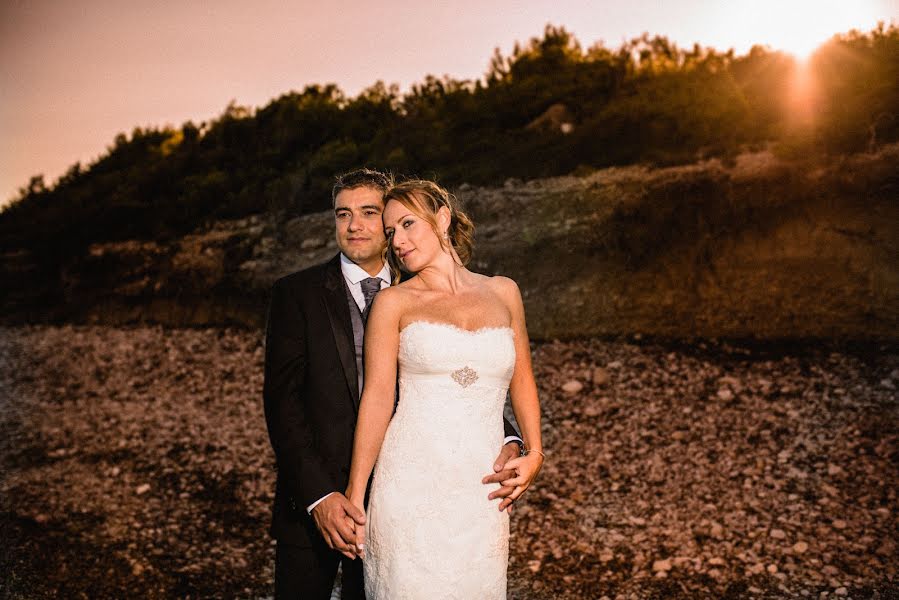 Fotografo di matrimoni Albert Font Escribà (albertfontfotog). Foto del 28 settembre 2017