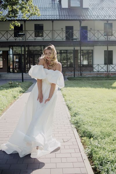 Wedding photographer Yuliya Siverina (juisi). Photo of 17 May 2022