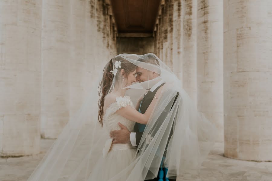 Fotograful de nuntă Vito Bica (rawtales). Fotografia din 26 februarie 2020