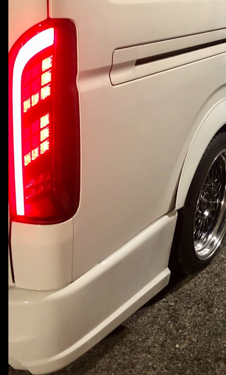 ハイエースバンのハイエース200系・沖縄・現場車・ハイエース・ヴァレンティREVOに関するカスタム事例の投稿画像4枚目