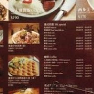 YANA cafe 人拿咖啡吧