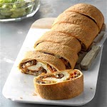 Ground Beef and Pepperoni Stromboli Recipe was pinched from <a href="http://www.tasteofhome.com/recipes/ground-beef-and-pepperoni-stromboli" target="_blank">www.tasteofhome.com.</a>