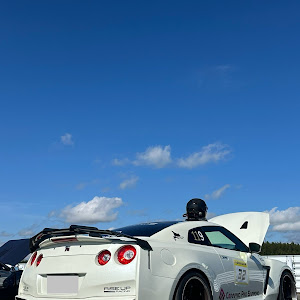 NISSAN GT-R R35