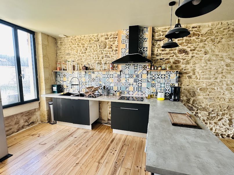 Vente maison 3 pièces 97 m² à Avensan (33480), 280 000 €