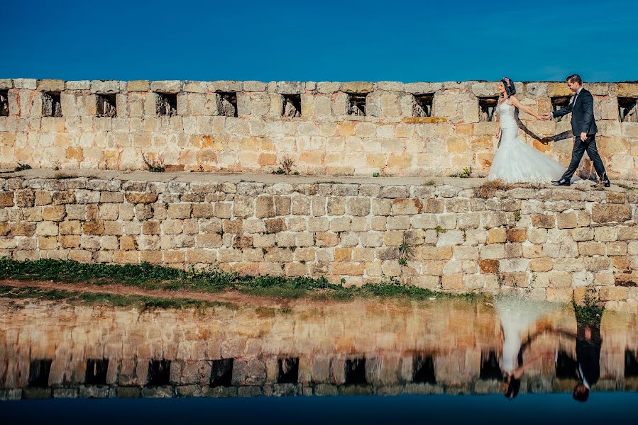 Fotografo di matrimoni Laurentiu Nica (laurentiunica). Foto del 5 marzo 2018