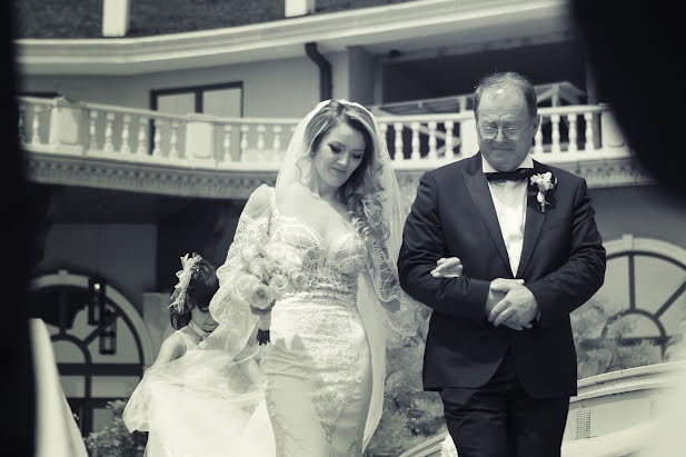 Fotografo di matrimoni Mihai Bogdan (mihairomeob). Foto del 17 febbraio 2019