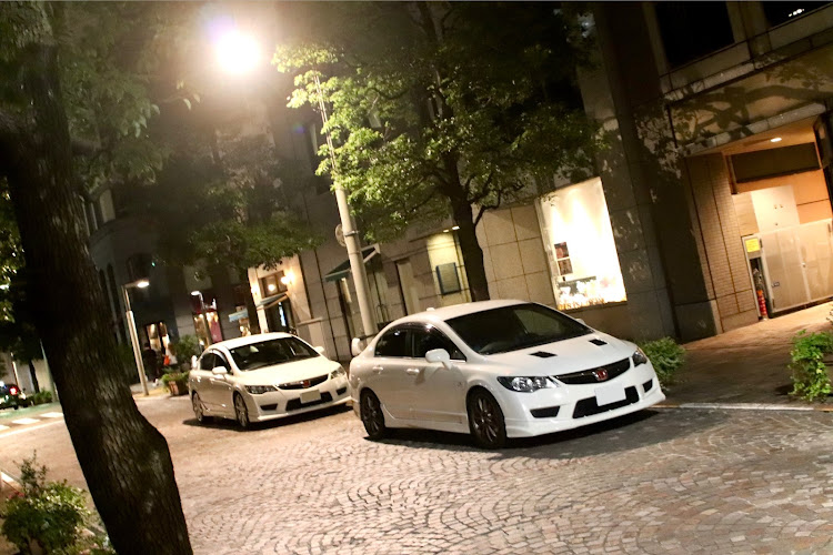 シビックタイプRの夜コラボ・チームメンバー・チーム・夜ショット・夜カメ活に関するカスタム事例の投稿画像5枚目