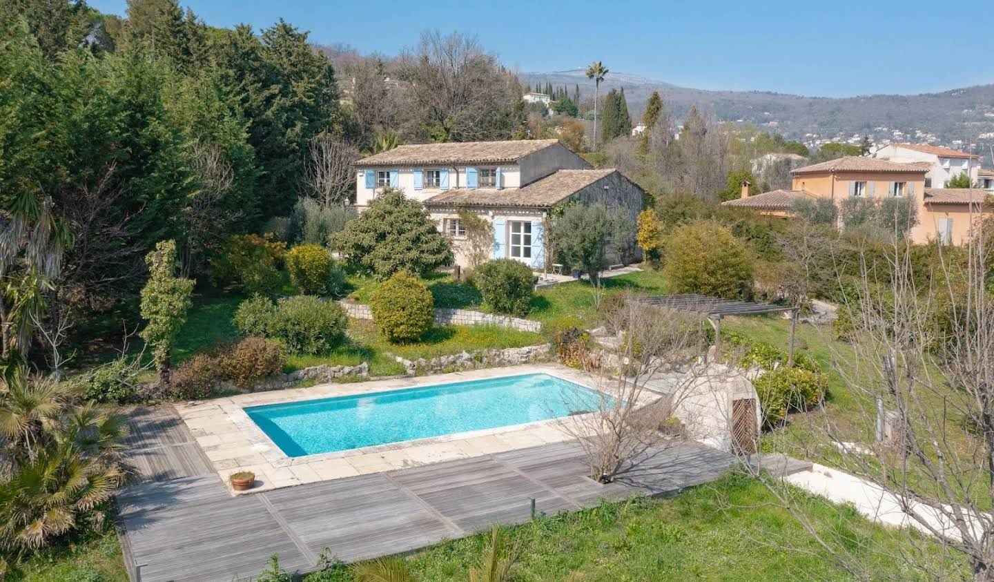 House with pool and garden Grasse