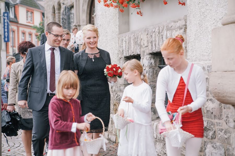 Fotógrafo de bodas Yuliya Suvorova (atelierfotofleur). Foto del 17 de agosto 2015