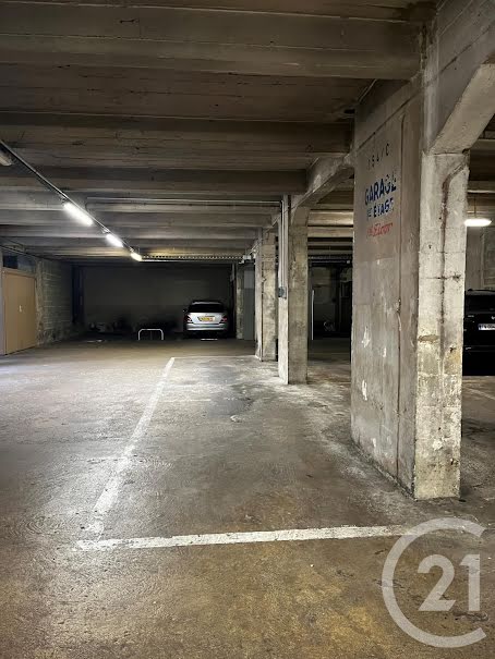 Location  parking   à Paris 16ème (75016), 270 €