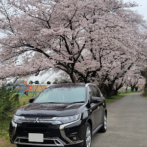 アウトランダーPHEV GG3W