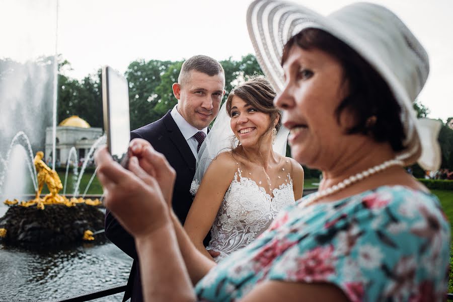 Fotógrafo de casamento Artem Vazhinskiy (times). Foto de 4 de julho 2019