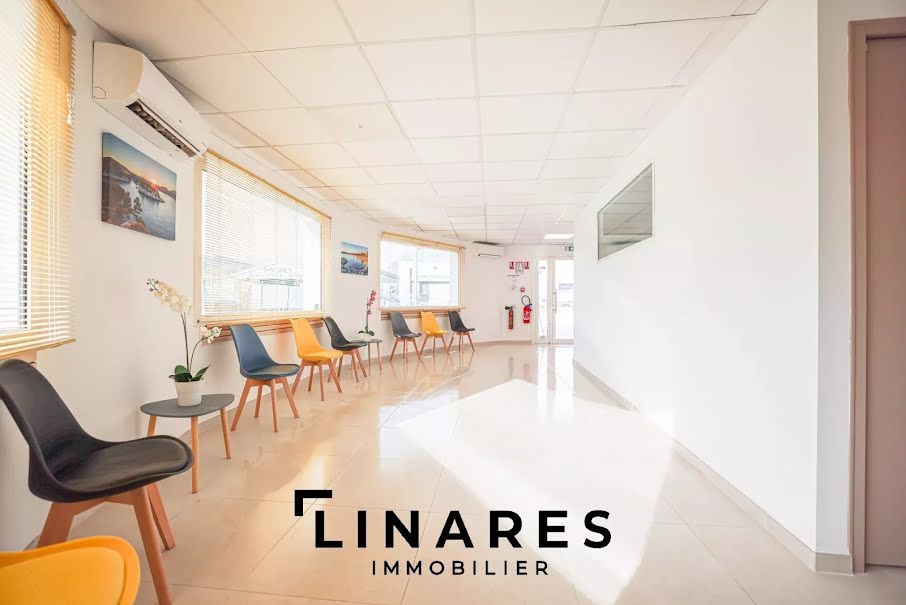 Location meublée locaux professionnels 1 pièce 10 m² à Aubagne (13400), 350 €