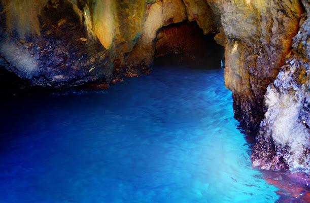 Un angolo di paradiso blu. di Chiara Belmonte