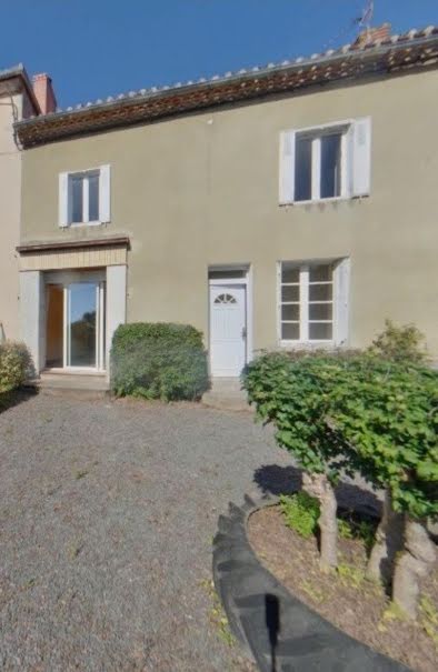 Vente maison 4 pièces 89 m² à Adriers (86430), 57 500 €