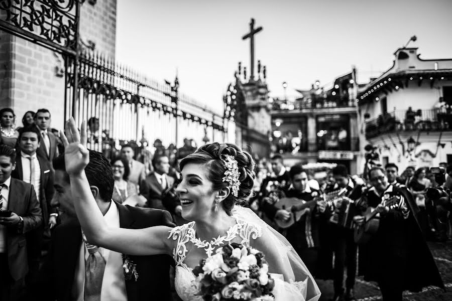 Fotografo di matrimoni Daniela Burgos (danielaburgos). Foto del 9 novembre 2017