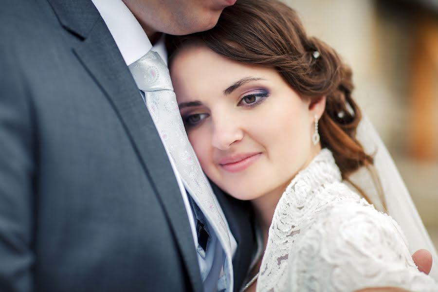 Wedding photographer Yuliya Medvedeva (photobond). Photo of 18 December 2013