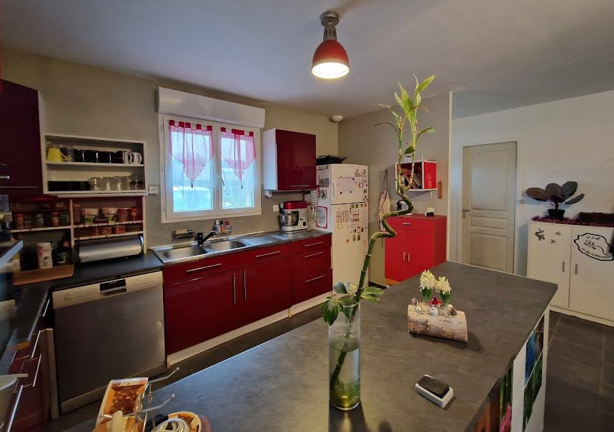 Vente maison 5 pièces 91 m² à Chinon (37500), 175 000 €