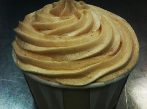 Pumpkin Spice Cupcakes with Pumpkin Mousse Frosting