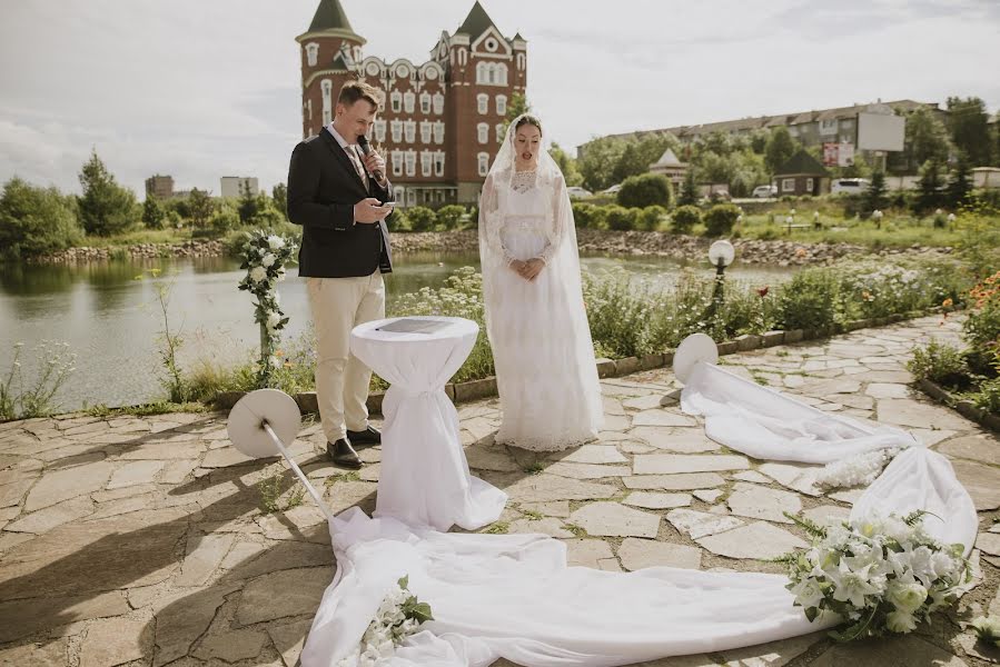 Fotógrafo de casamento Arina Krasnikova (arinak). Foto de 29 de janeiro 2019